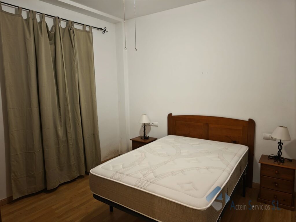 Piso en Alquiler: Calle Nardo, Badajoz