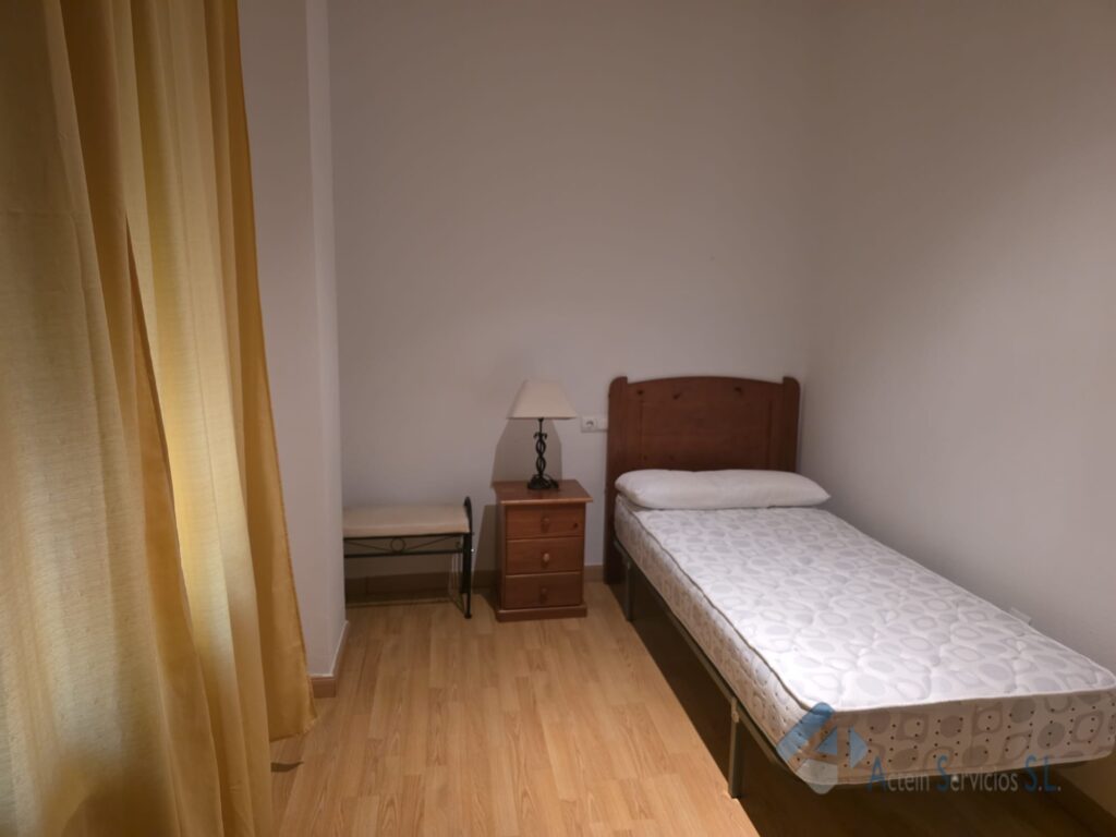 Piso en Alquiler: Calle Nardo, Badajoz